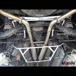 Lexus GS400 98-00 UltraRacing 2-bodová Spodní rozpěra zadní nápravy 932