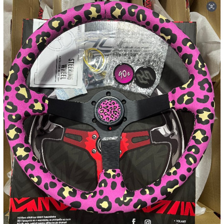 Volanty 3 ramenný sportovní volant RACES Pinku Style, 350mm, semiš, leopardí vzor, 97mm odsazení, růžová/černá | race-shop.cz