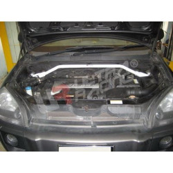 Hyundai Tucson 05-09 UltraRacing Vrchní rozpěra / rozpěrná tyč předních tlumičů