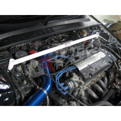 Honda Prelude 92-00 2.0 UltraRacing Vrchní rozpěra / rozpěrná tyč předních tlumičů 738