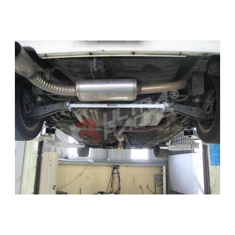Rozpěry Honda Civic / CRX 88-91 EF / ED / EE UltraRacing Spodní rozpěra zadní nápravy | race-shop.cz