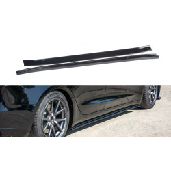 Splittry prahů Tesla Model 3