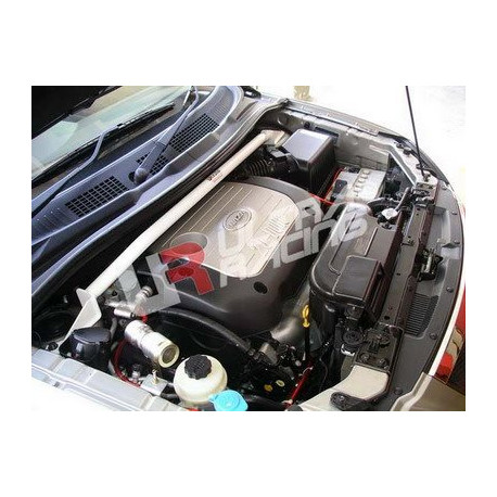 Rozpěry Kia Carens 98+ UltraRacing 2-bodové Horní rozpěra / rozpěrná tyč předních tlumičů | race-shop.cz